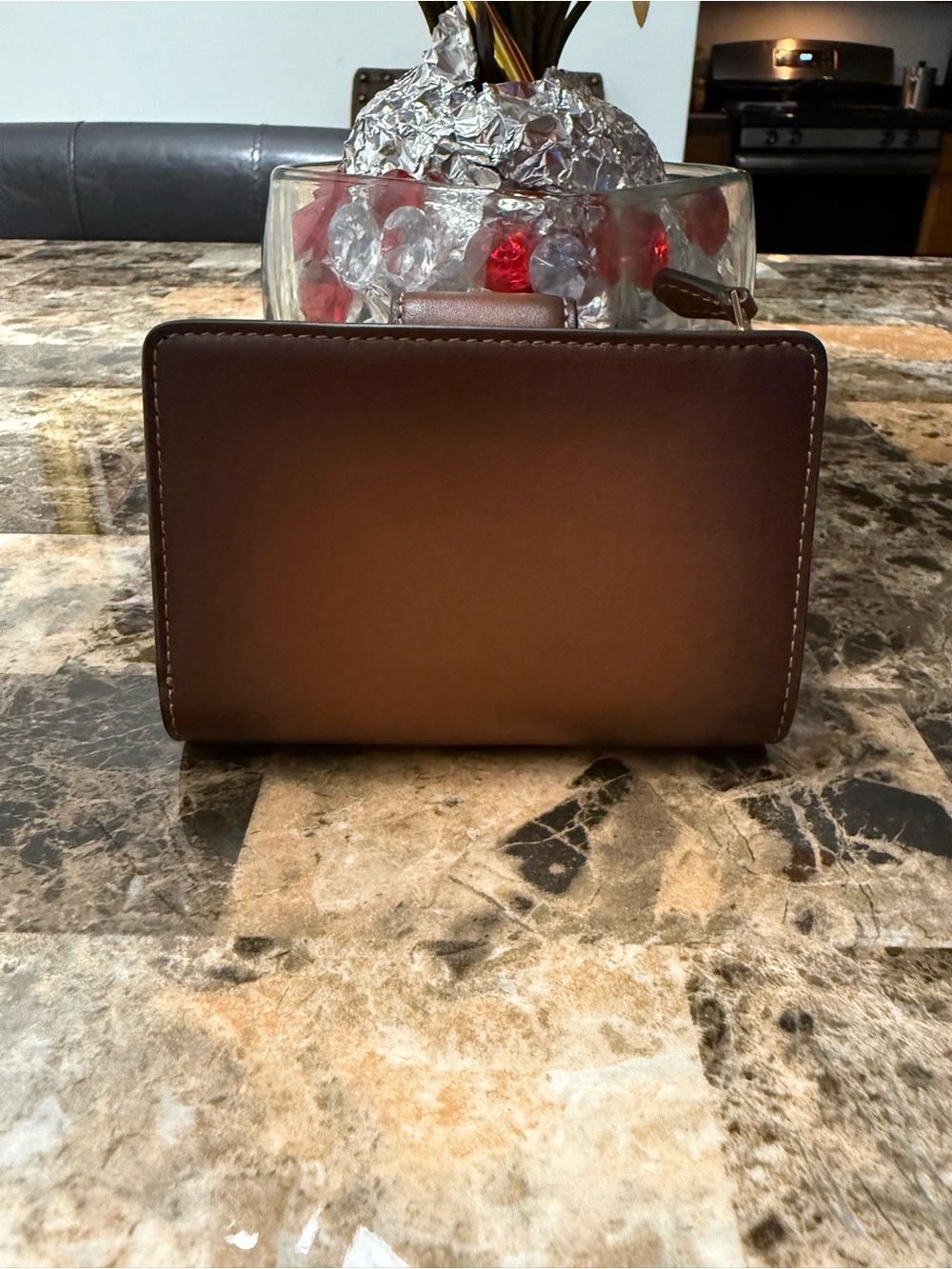 Coach Brown Leather Compact Wallet with Gold Logo Tab - Picture 2 of 8